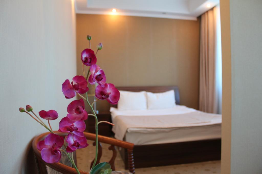 Akbulak Hotel Astana Room photo